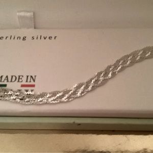 Beautiful dueling silver bracelet